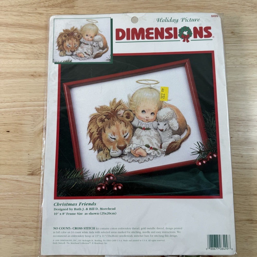 Dimensions Holiday Picture No Count Cross Stitch Kit 8499 Christmas Friends NOS